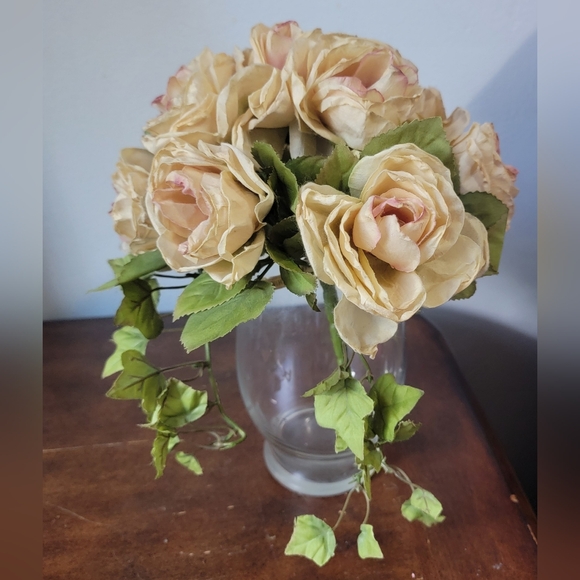 Rose Tussie Mussie Bouquet - Picture 5 of 10